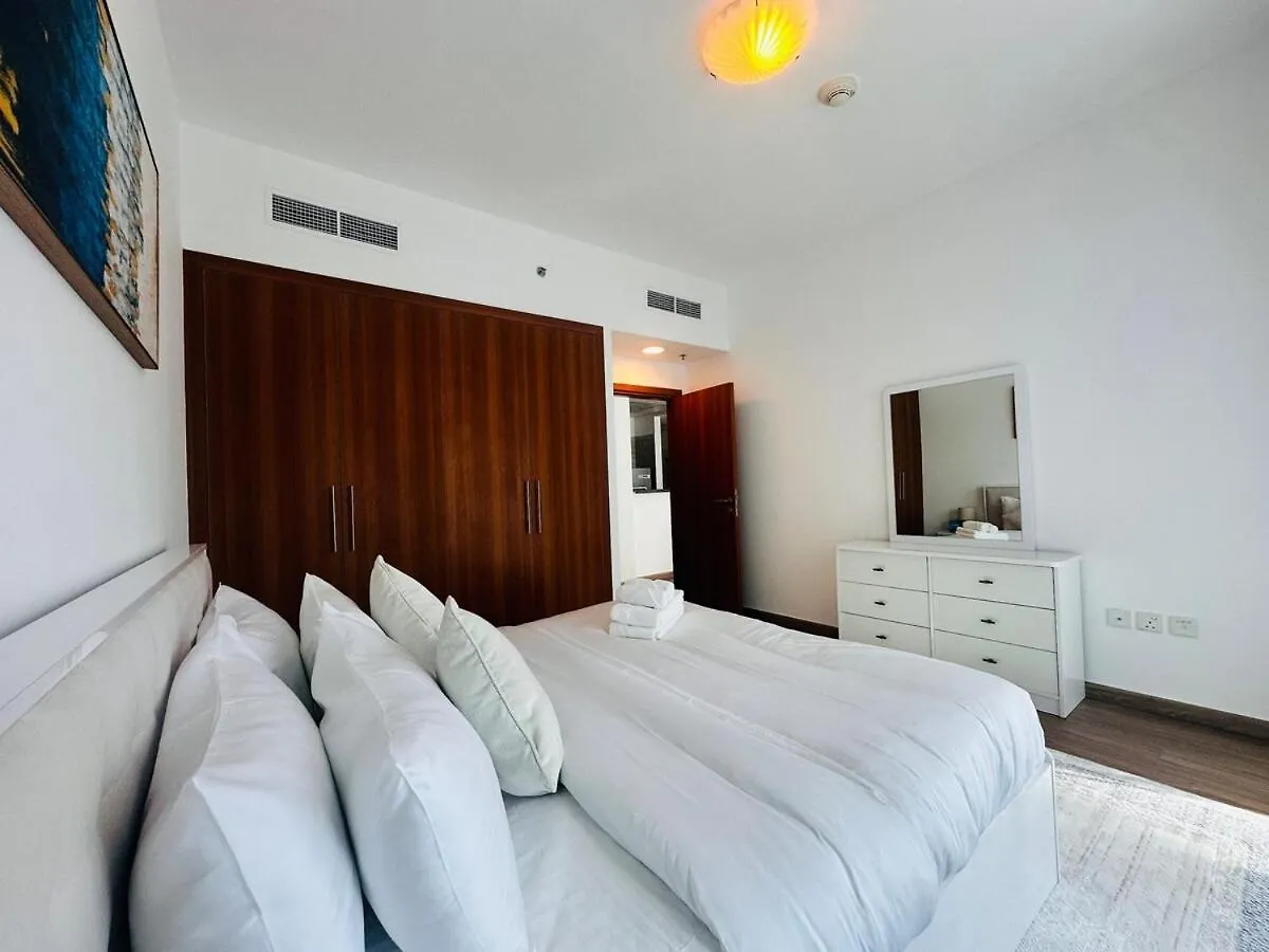 Airvistas Elevate Living 1Bhk Apartment Dubai 0*,